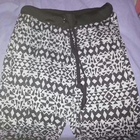 Aztec joggers - Picture 4 of 4