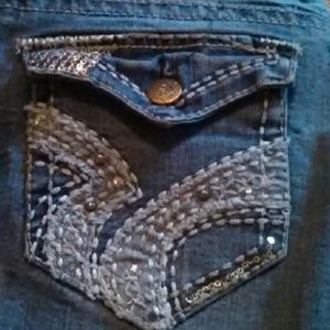 Twentyone black by Rue