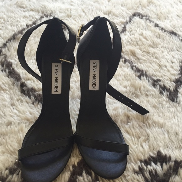 Steve Madden sandals