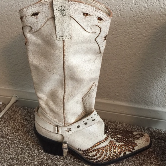 Beautiful Mia cowgirl boots with rhinestones - Picture 3 of 4