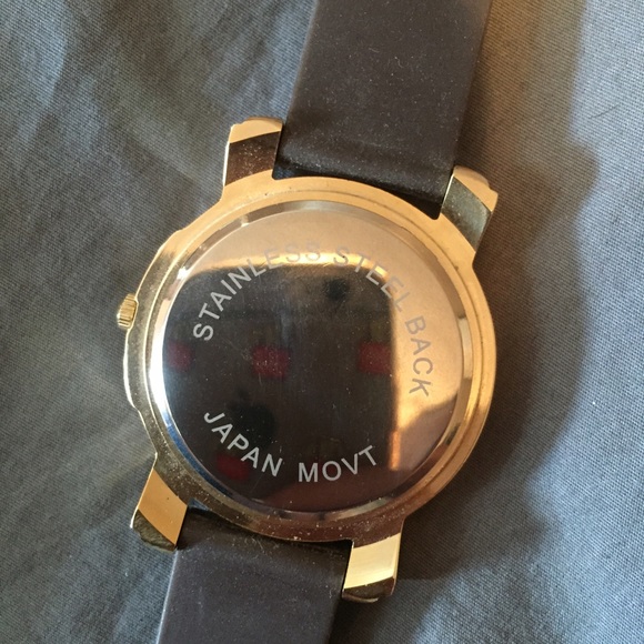 🐆Cheetah, gold and brown silicone watch🐆 - Picture 3 of 3