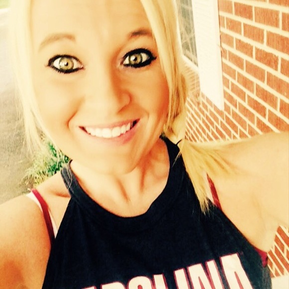 Meet your Posher, Tonya - Picture 2 of 2