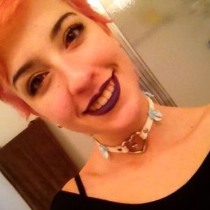 Meet your Posher, Claudia