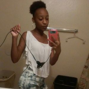 Meet your Posher, Nicole