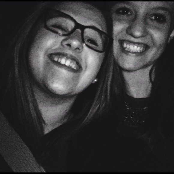 Meet your Posher, Brittney