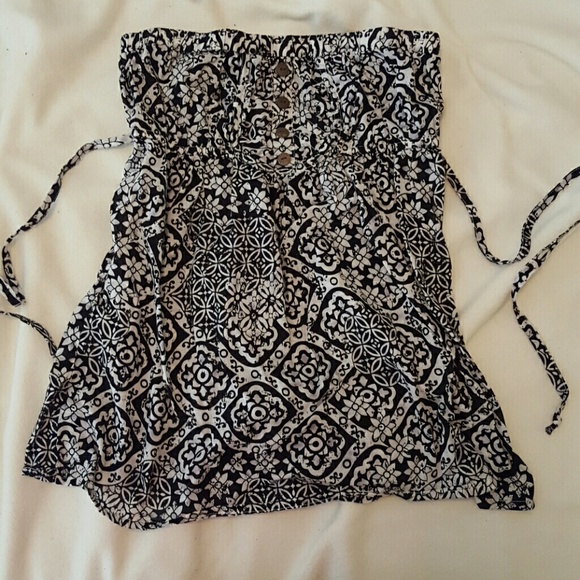 Strapless top