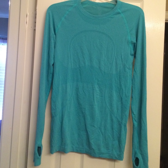 Lulu lemon top