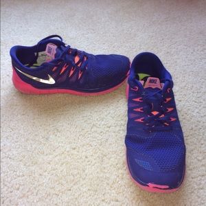 Women's Nike 5.0 free runs
