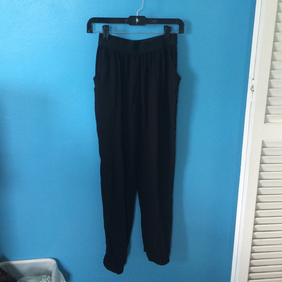 Joe B. Skinny pants