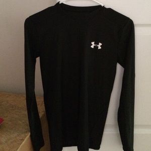 Under armor long sleeve shirt