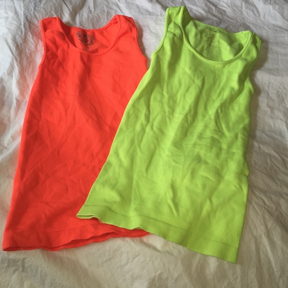 Sugar lips tanks