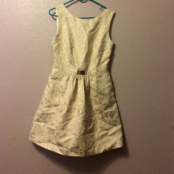 White/gold dress - Picture 1 of 4