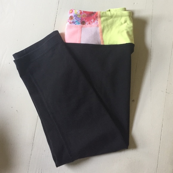 GUC lululemon reversible wunder under crop