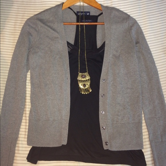American Eagle gray cardigan