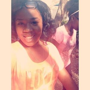 Meet your Posher, Lanell