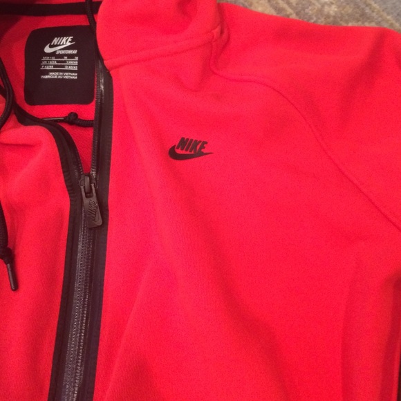 Nike red sportswear hoodie - Picture 3 of 3