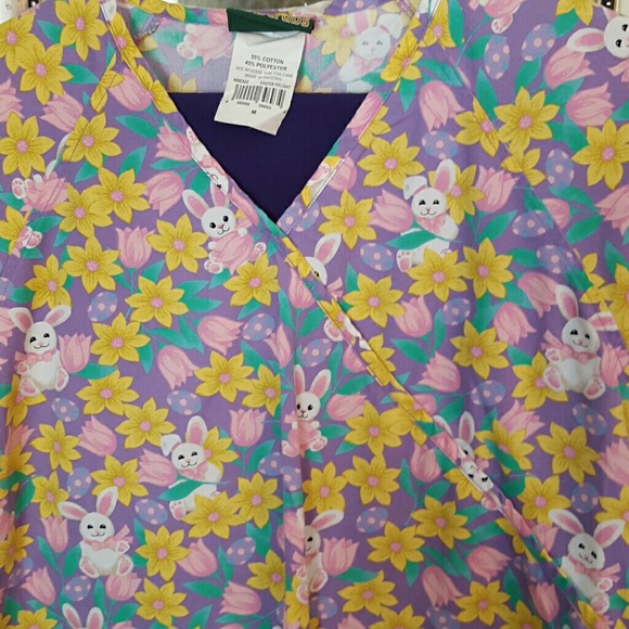 Scrub set