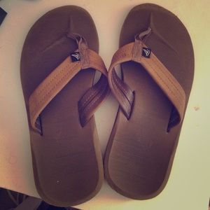 Gently used Sperry flip flops