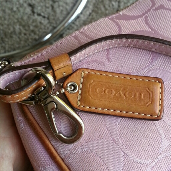 Coach Wristlet - Picture 3 of 4