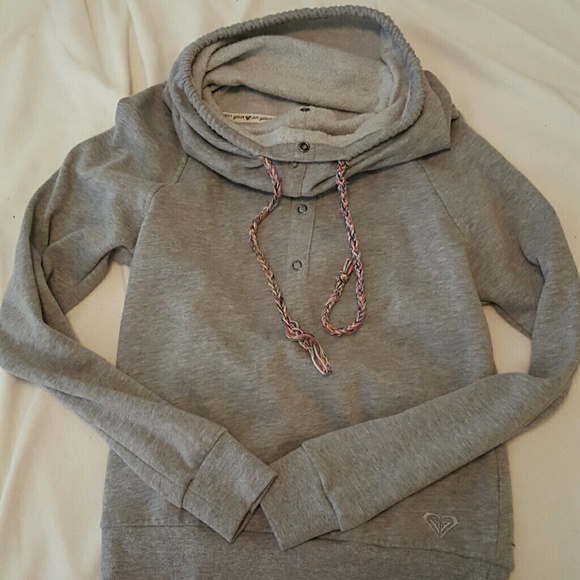 Roxy hoodie (never worn)