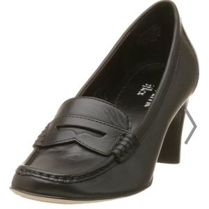 Anne Klein AK Garet Black Loafer, Like new