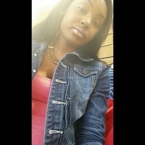 Meet your Posher, Brittany