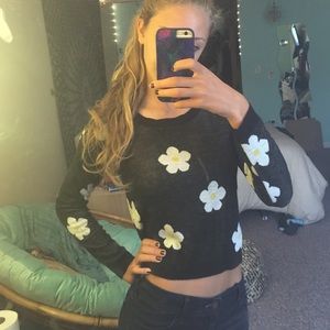 Daisy sweater by LA hearts