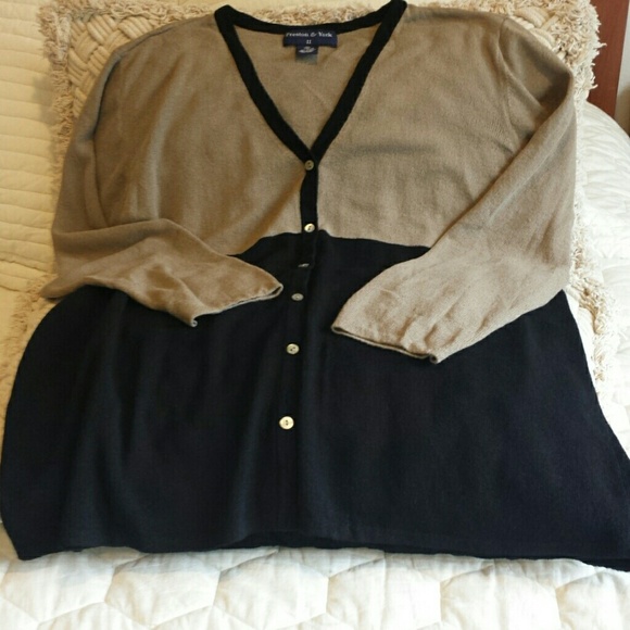 Preston &york black and tan 6 button cardigan
