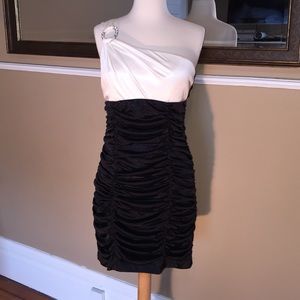 One shoulder dress