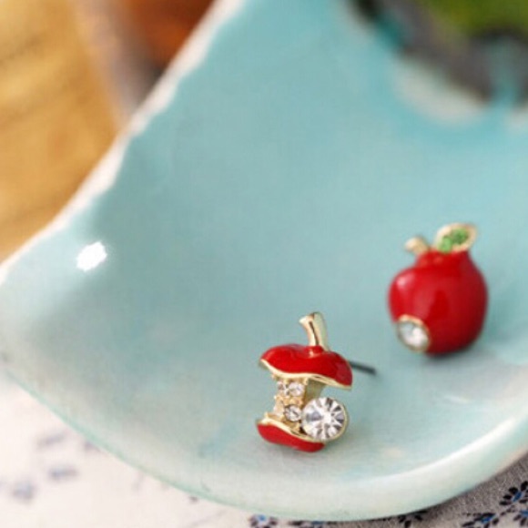 _Red Apple Earrings - Picture 2 of 4