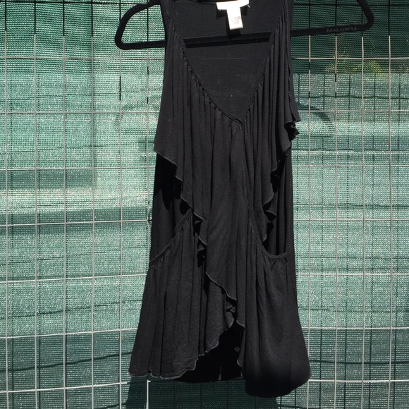 Flowy tank - Picture 1 of 2