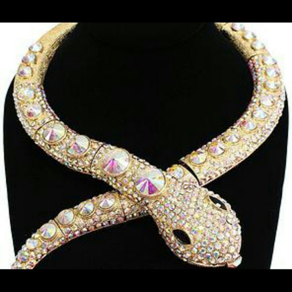 Snake Choker