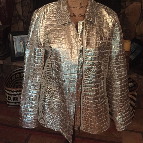Erin London Beautiful Silver Faux Croc Jacket. NEW