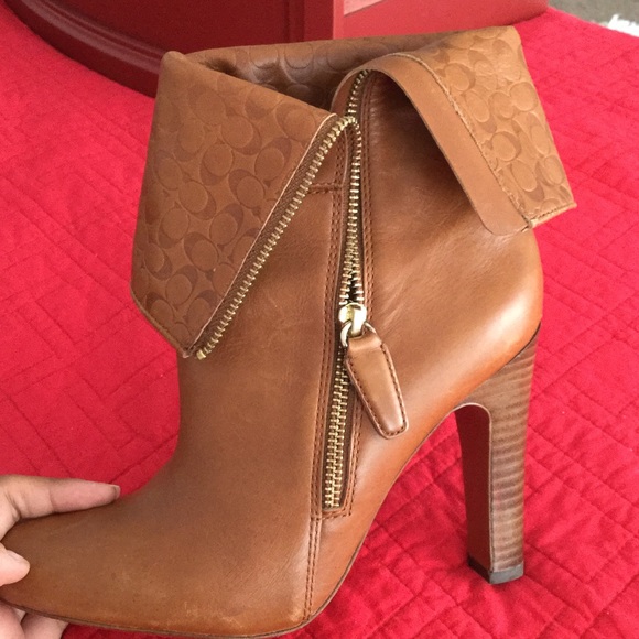Coach boots - Picture 2 of 4