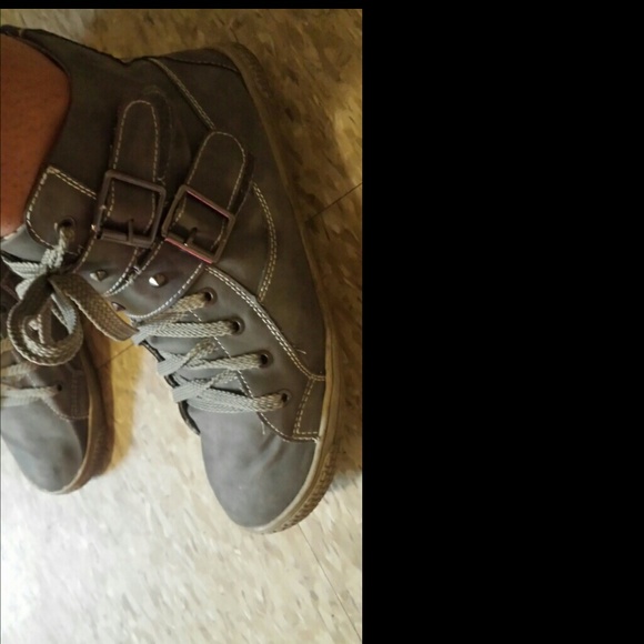 Shoes - Picture 3 of 3