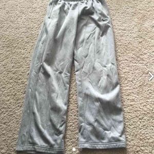NIKE RALLY SWEATS