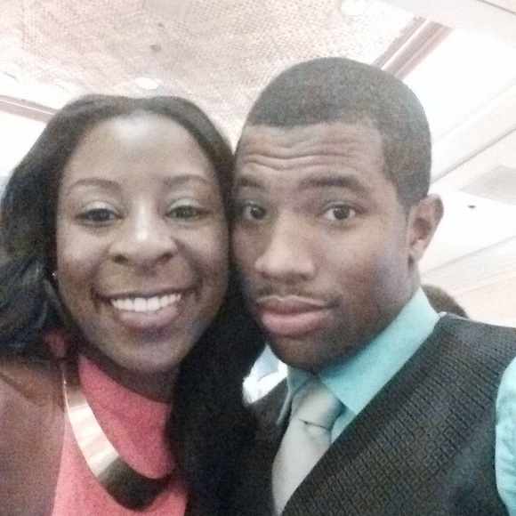 Meet Your Posher - Picture 2 of 3