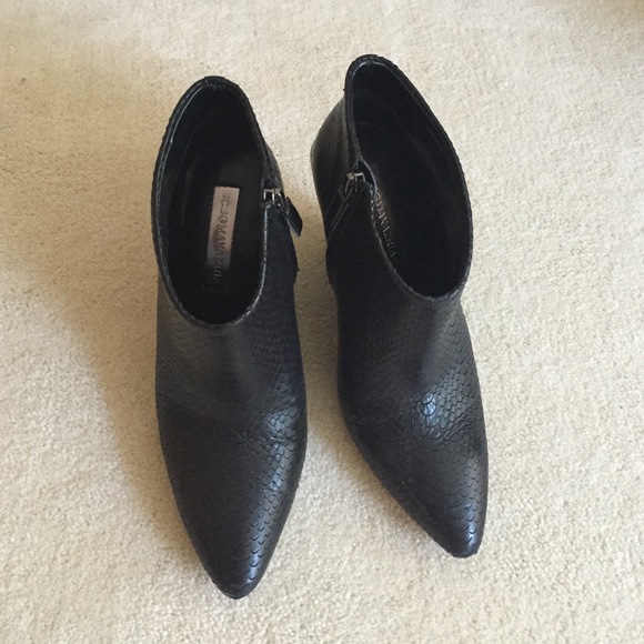 BCBG boots