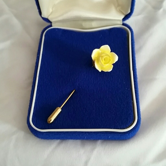 *VINTAGE* Aynsley Hat Pin