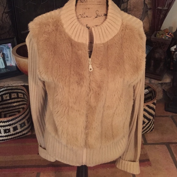 Beautiful Tan Faux Fur Zip Sweater! XL