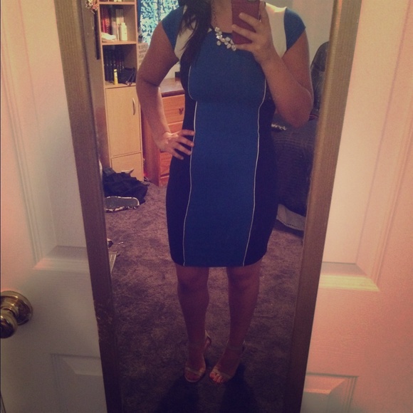 Color blocked dress