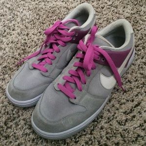 Nike Sneakers sz 9.5