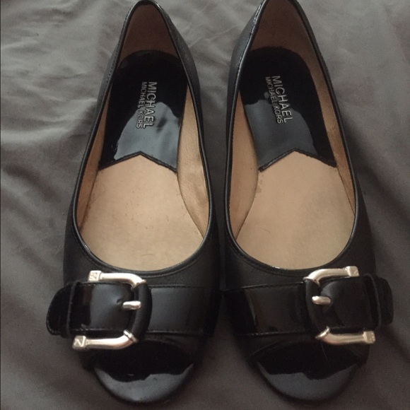 Michael Kors peep toe flats with buckle