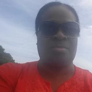 Meet your Posher, Winnifred