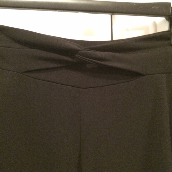 LARGE YOUTH GOUCHO PANTS - Picture 2 of 3