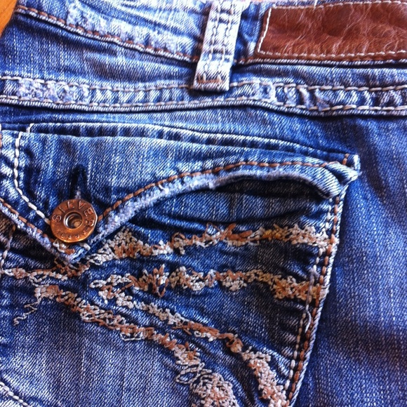 Boot cut jeans