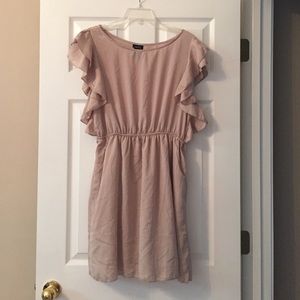 Rue 21 taupe dress with ruffle sleeve, pockets!