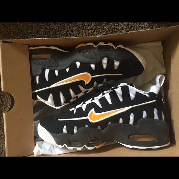 Nike air max gold black and white