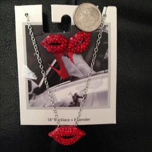 💋Red Sparkling Necklace And Earrings Set 💋💋💋💋