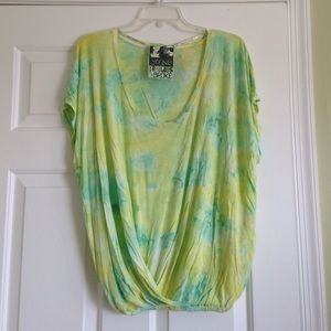 Casual splatter-dyed top